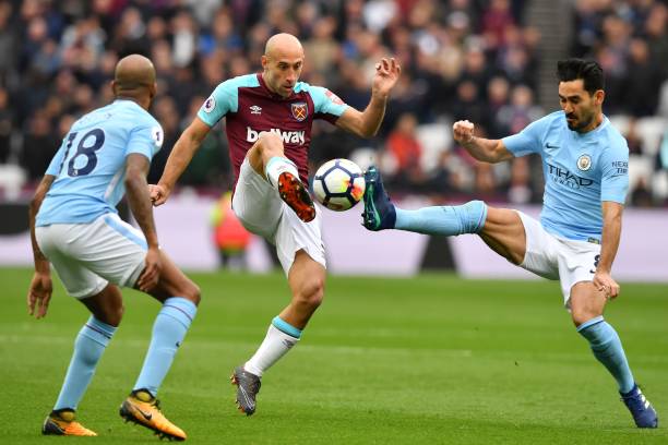 也得益于他 也得益于他